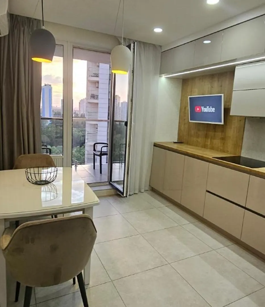 Premium Апартаменты И Smart Tv, Центр Сердца Kyjev Apartmán